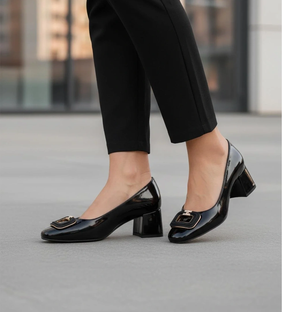 Ayakmod 695040 Z Siyah Rugan Kadın Topuklu Ayakkabı model görseli