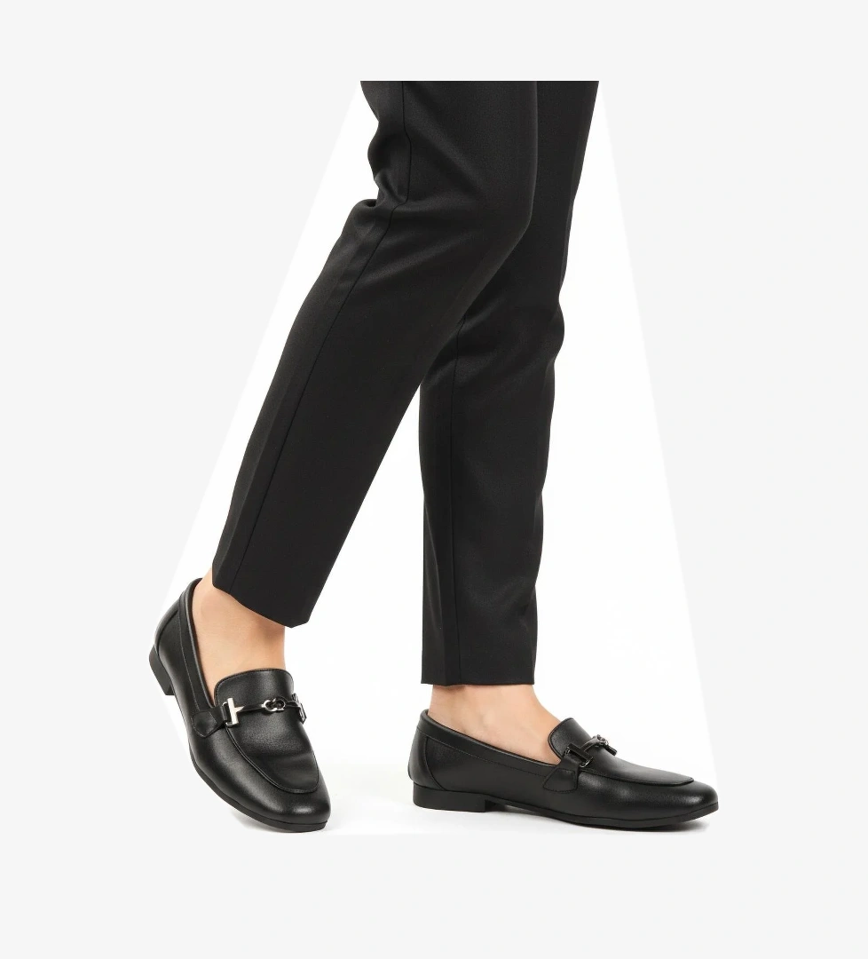 Siyah Cilt Hafif Kadın Günlük Ayakkabı 572433 Z