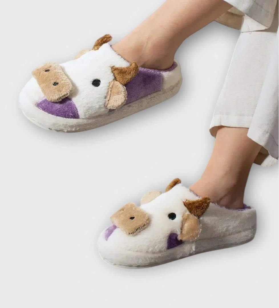 İnek Figürlü Nakışlı Kaydırmaz Taban Kışlık Unisex Ev Terliği BEYAZ-MOR - Görsel 1