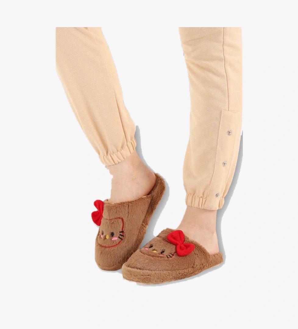 HelloKitty Figürlü Sıcak Tutan Kışlık Kadın Ev Terliği KAHVERENGİ-KIRMIZI