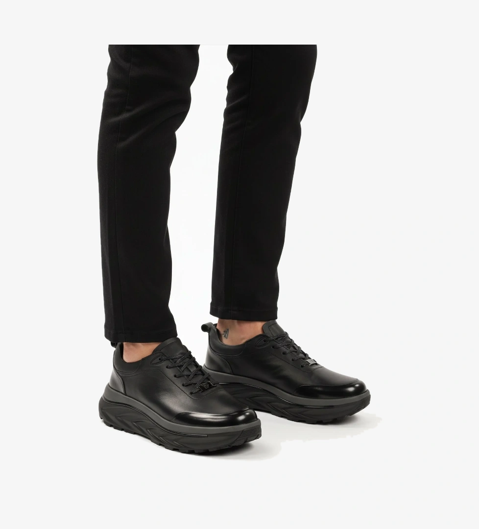 Marcomen Kahve Siyah Hakiki Deri Bağcıklı Erkek Sneaker 152-22390 M model görseli