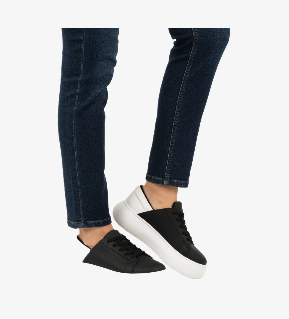 Siyah Beyaz Kalın Taban Bağcıklı Unisex Spor Ayakkabı OZ-03 Z