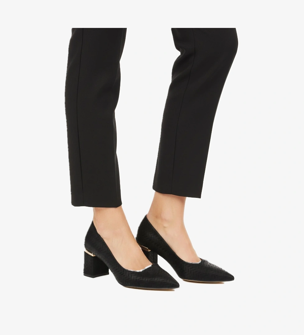 A Spor Aspor Bej Siyah Kadın Topuklu Ayakkabı model görseli