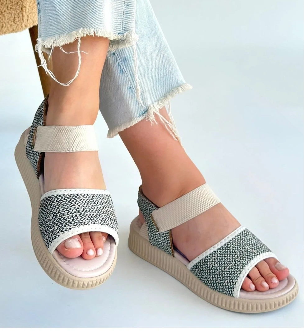 Yeşil Hasır Kadın Düz Sandalet