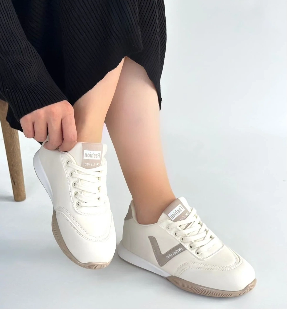 Bej Vizon Bağcıklı Kadın Spor Ayakkabı