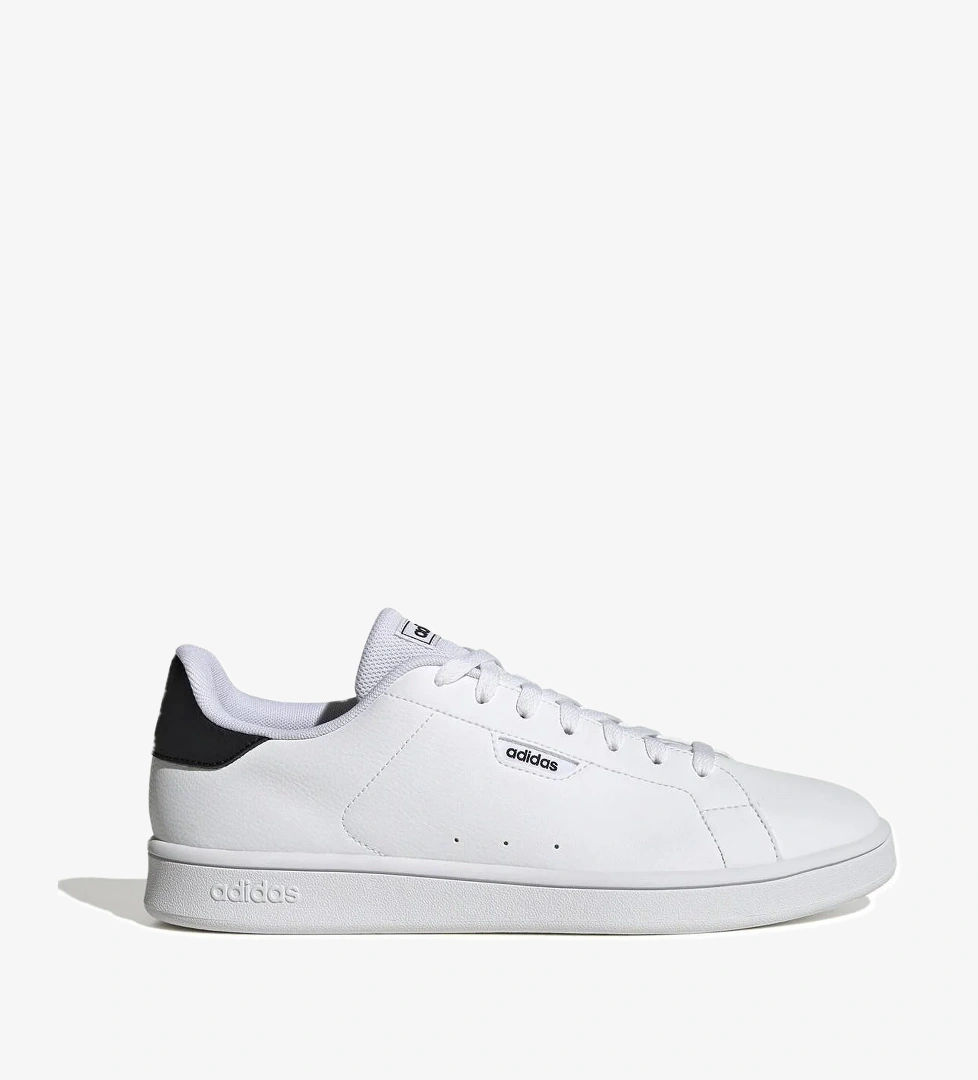 Adidas Urban Court Erkek model görseli