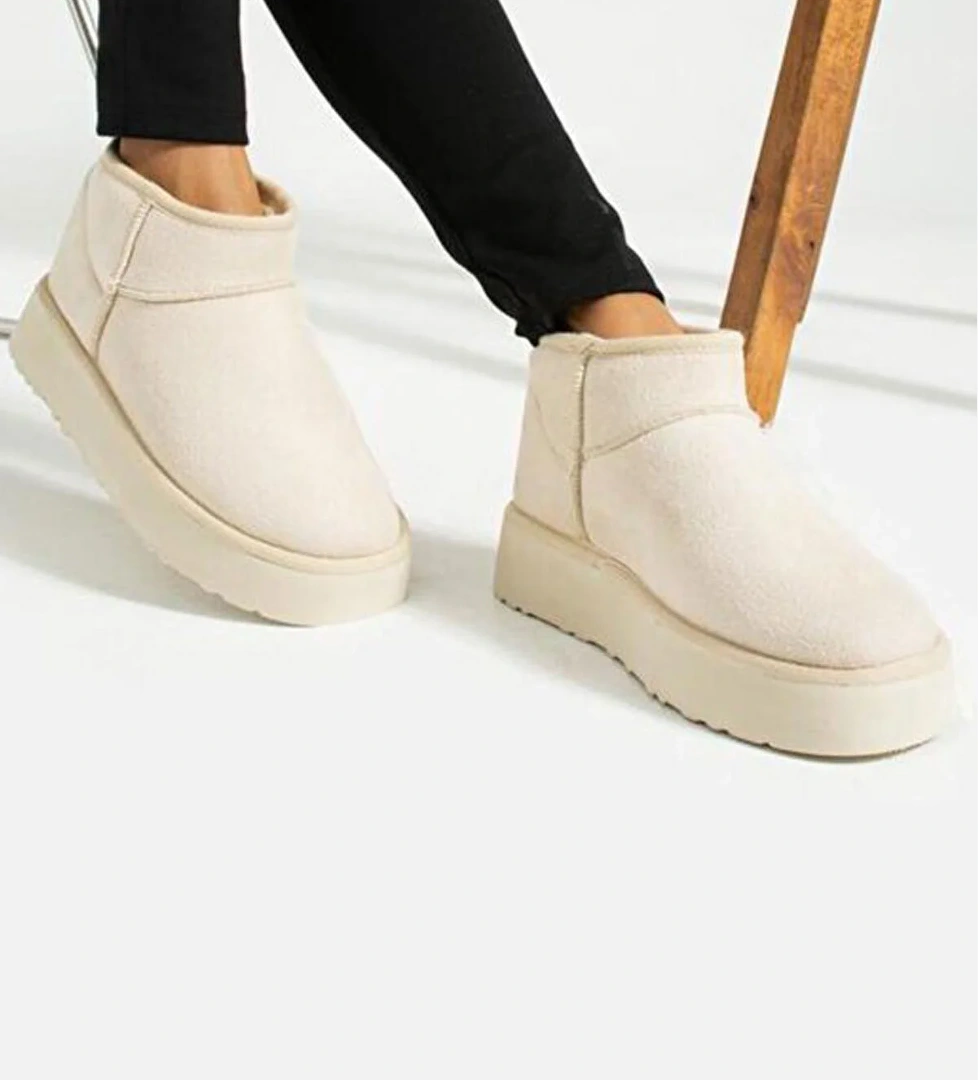 Kadın Mini Boy 4 cm Yüksek Taban İçi Yünlü Bilekte Kısa Bot 4010-116-0013 - Görsel 1