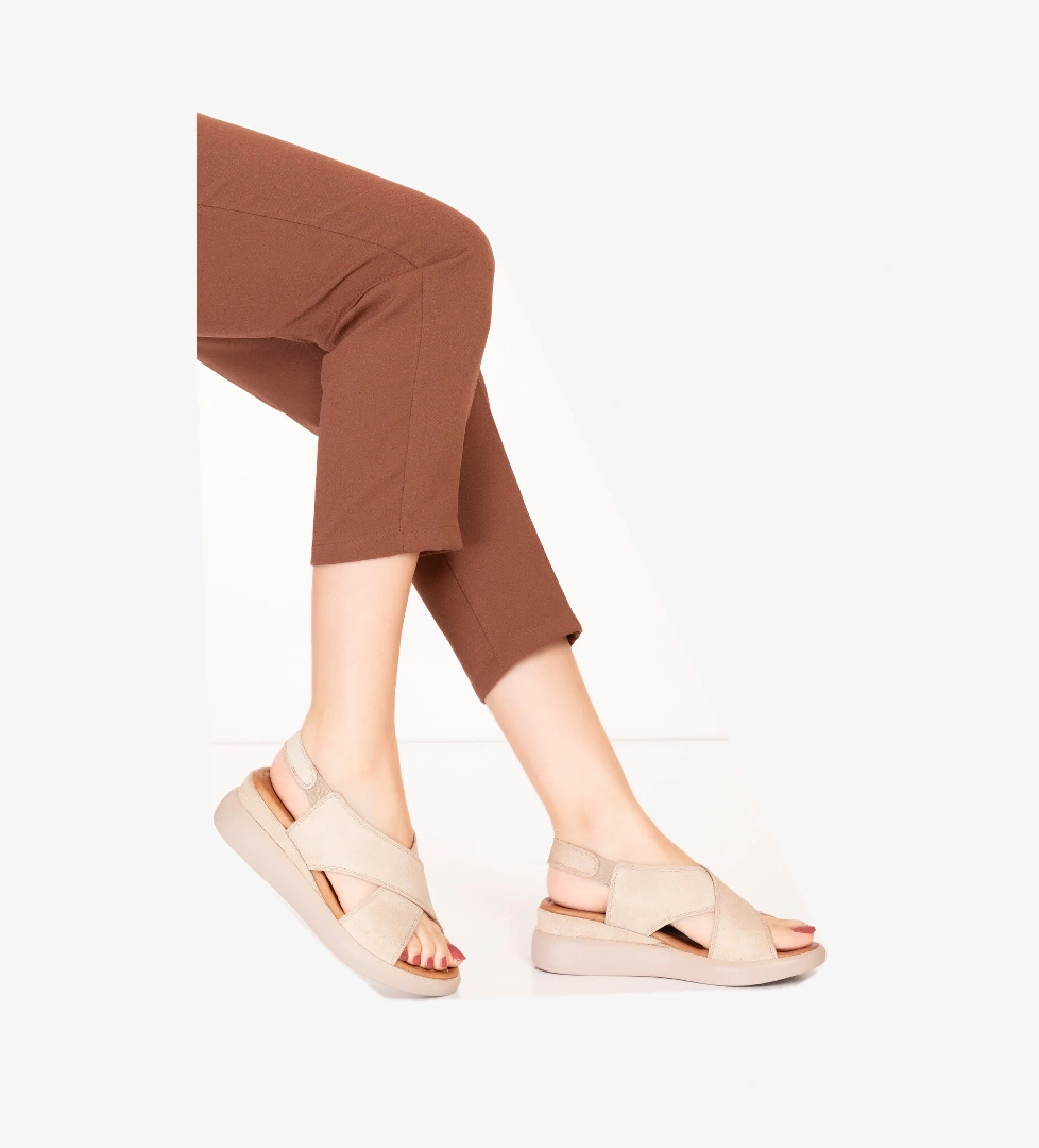 Gondol Hakiki Deri Kısa Topuklu Çapraz Sandalet elnr.393