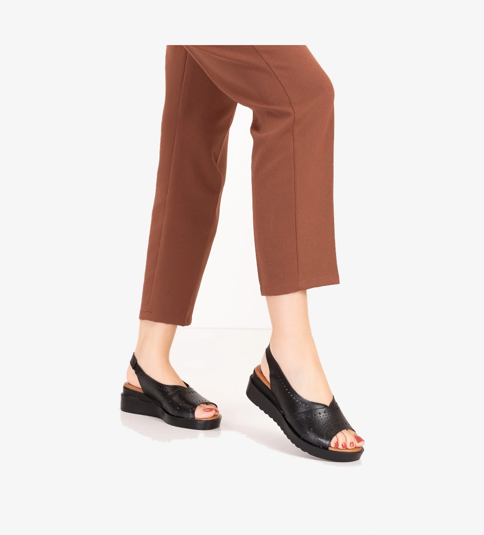 Gondol Hakiki Deri Kısa Topuklu Lazer Kesim Sandalet elnr.365