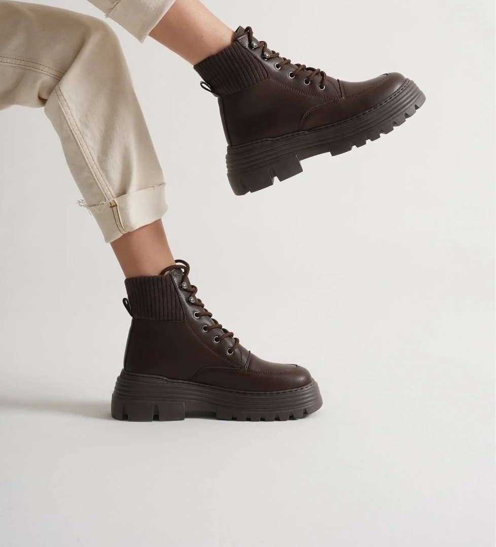 Kadın Kahve Kalın EVA Taban Boğazı Lastikli Bağcıklı Bot