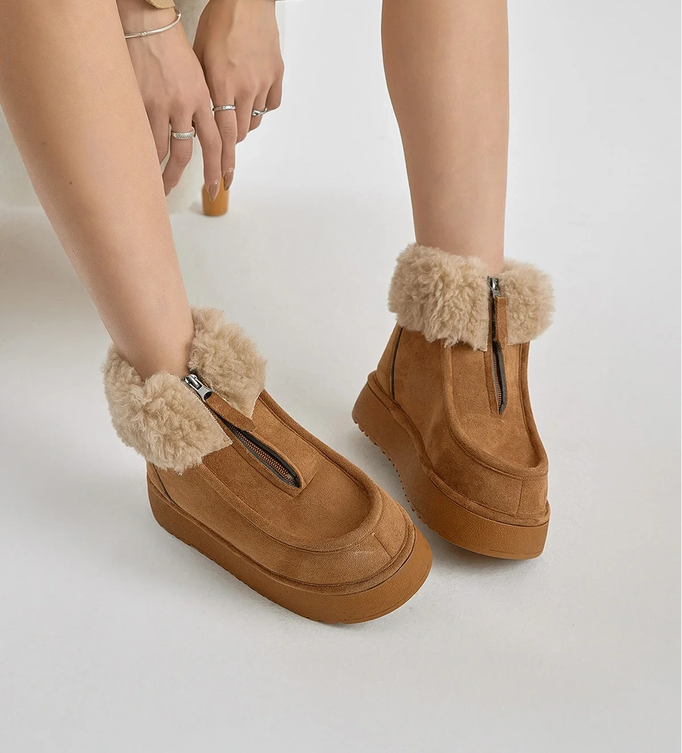 Tonny Black Kadın Kalın Taban Kürklü Önü Fermuarlı Süet Bot model görseli