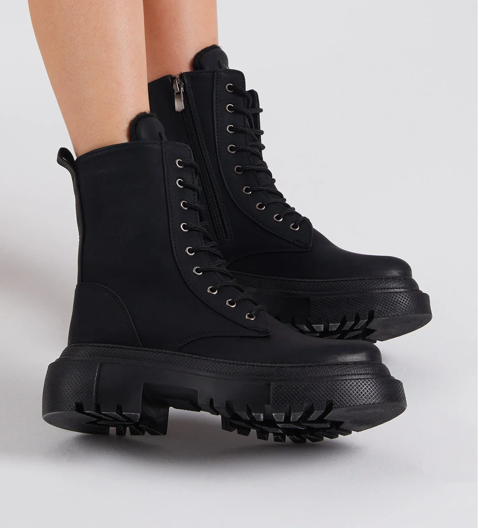 Kadın Siyah Mat Rahat Kalıp Kalın Taban Bağcıklı ve Fermuarlı Bot