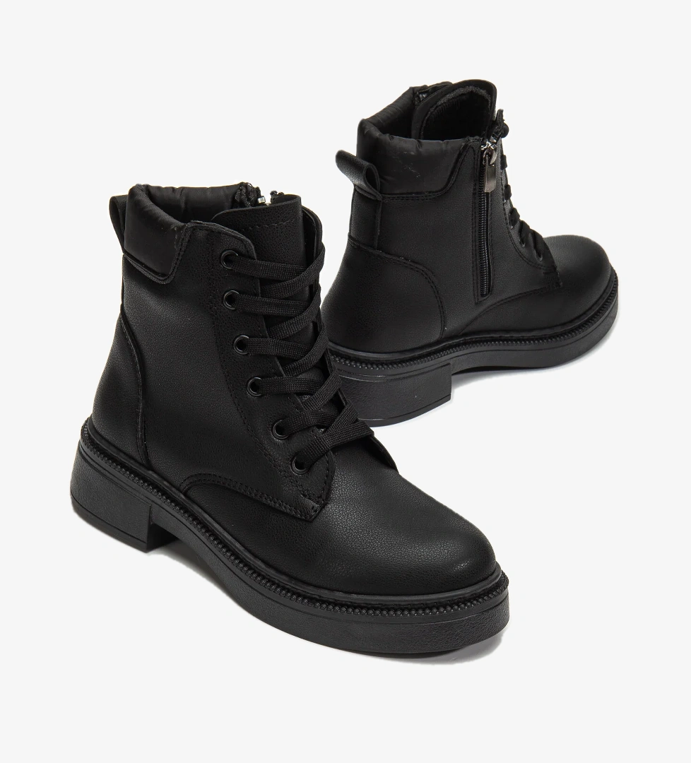 Kadın Siyah Cilt Kalın Termo Taban Bağcıklı ve Fermuarlı Bot