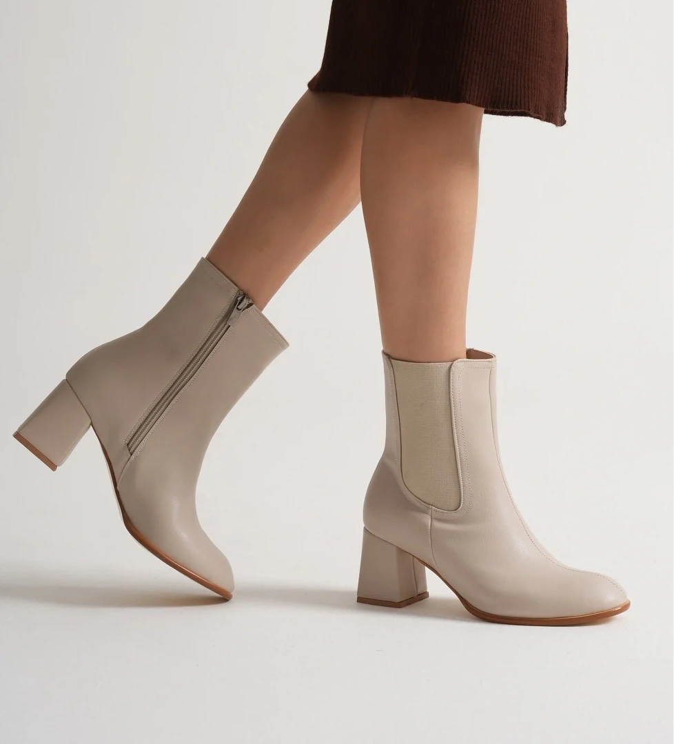 Kadın Bej Neolit Taban Lastikli Kalın Topuklu Bot