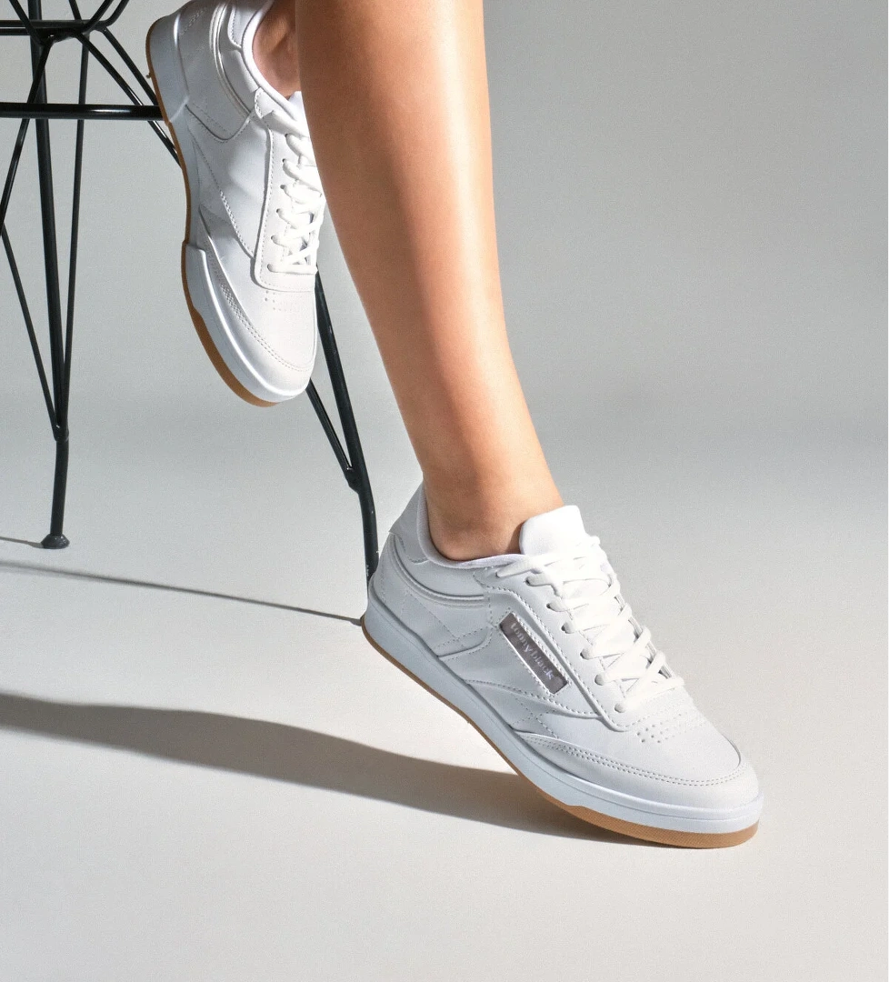 Unisex Beyaz Beyaz Rahat Kalıp Poli Taban Bağcıklı Spor Ayakkabı