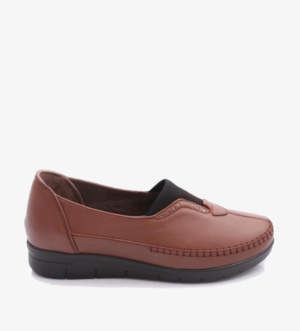 Dgn 2000 Kadin Comfort Ayakkabi model görseli