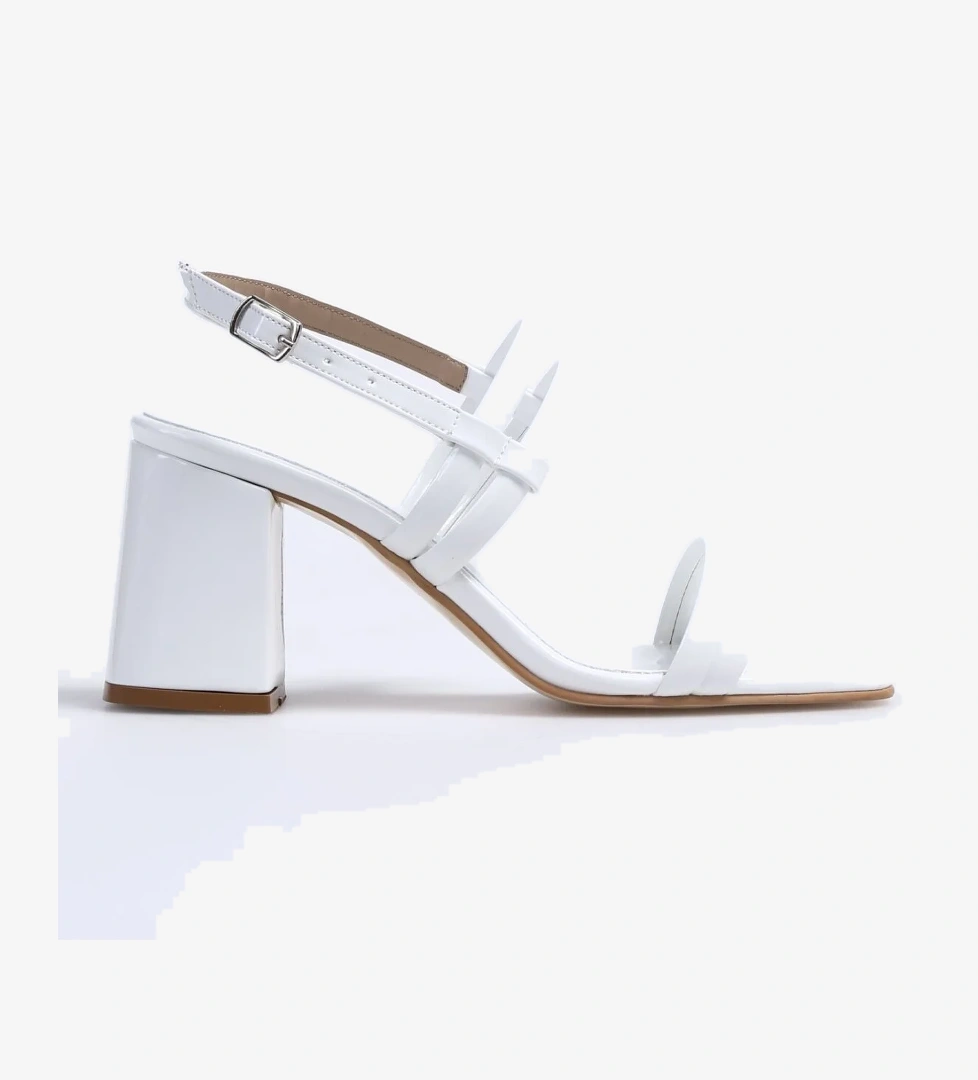 Fabrika Beyaz Kadın Topuklu Sandalet LUMIR model görseli