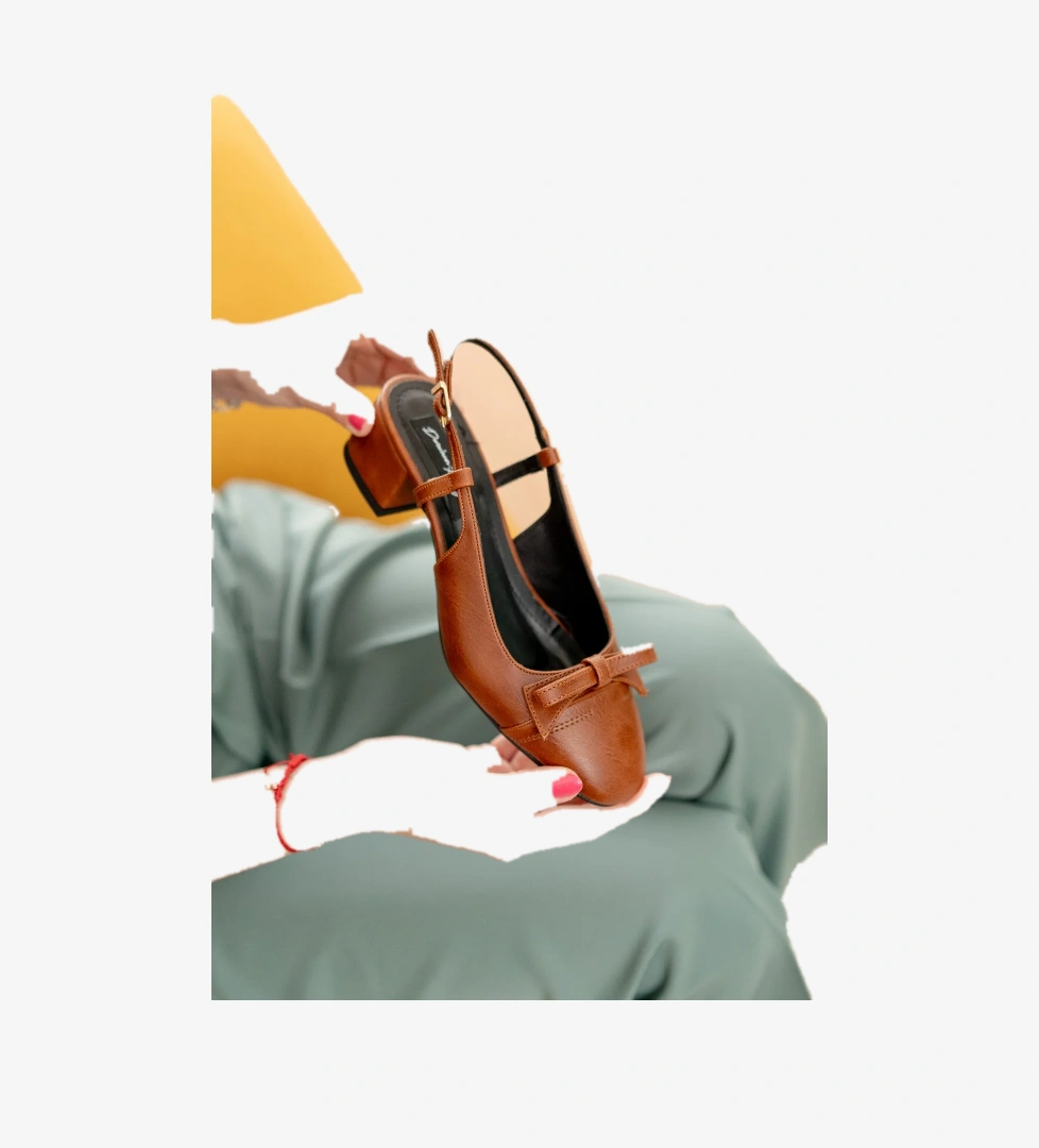 Livay Taba Fiyonklu (4 cm) Yuvarlak Burunlu Günlük Kullanım Topuklu Ayakkabı