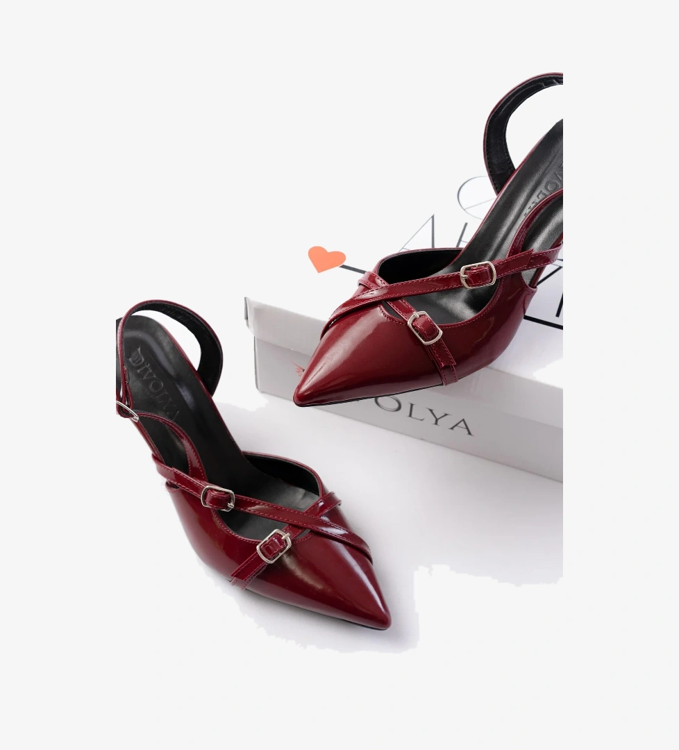 Pony Bordo Rugan ( 8 CM TOPUKLU ) Sivri Burun Kapalı Tokalı Arkası Açık Stiletto Ayakkabı