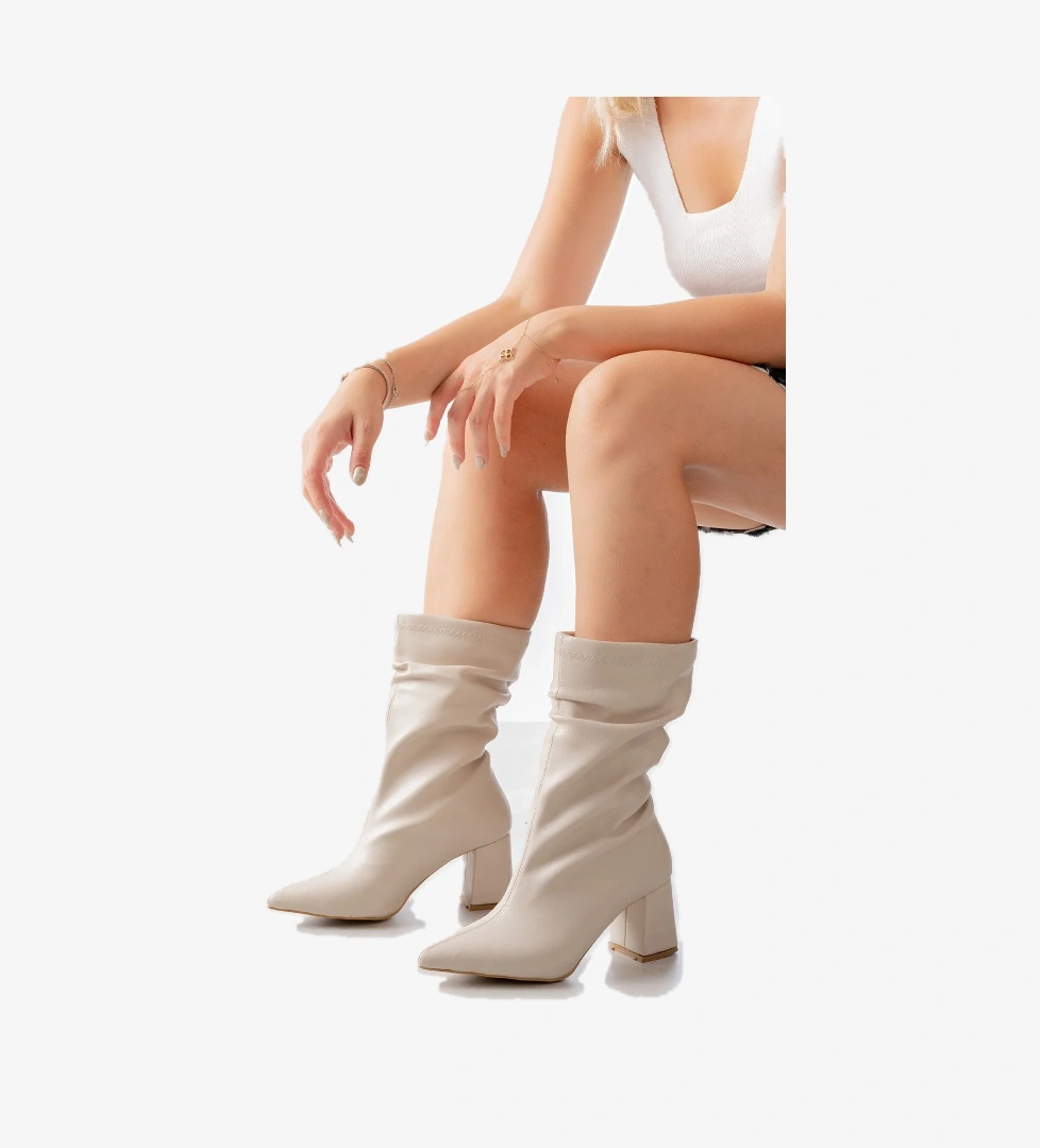 Divolya Madame Bej Büzgülü Sivri Buruni (8 cm Topuk Boyu) Günlük Kullanım Bot model görseli