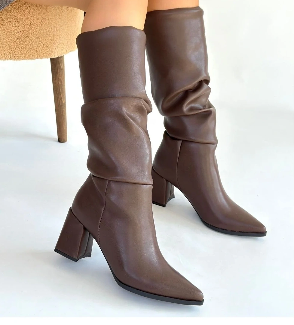 Pabucmarketi Kahverengi Kadın Topuklu Çizme - 2.035,87₺ - Flo