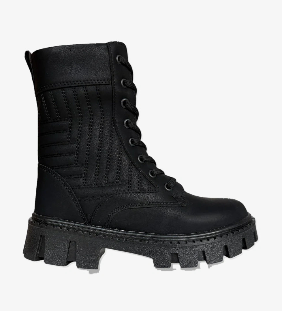 Liger Kışlık Bağcıklı Fermurlı Uzun Kadın Bot Bej Si̇yah model görseli