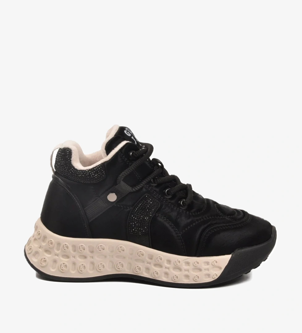 Guja Bej Siyah İçi Kürklü Bağcıklı Kadın Hi Sneaker model görseli