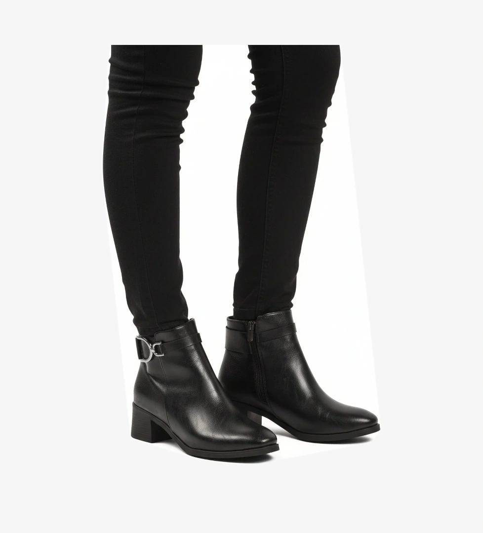 Aspor Siyah Fermuarlı Polarlı Kadın Topuklu Bot