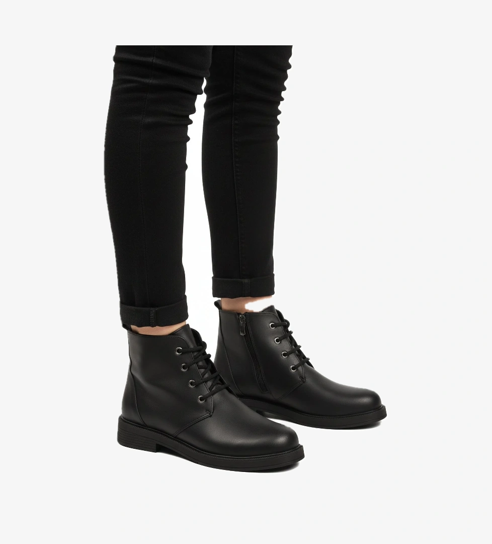 Aspor Siyah Bağcıklı Fermuarlı Kadın Topuklu Bot