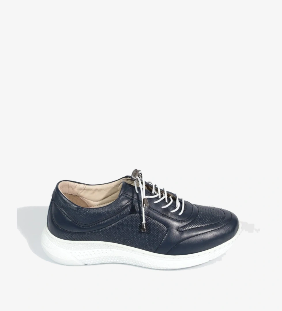 8000 Kadin Bağcikli Lazer Baskili Comfort Ayakkabi - Görsel 1