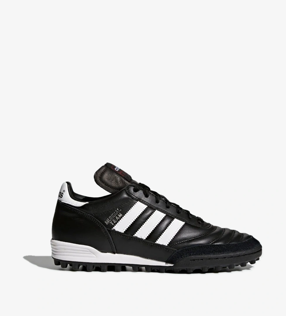 Adidas Mundial Team Ayakkabısı Halı Saha model görseli