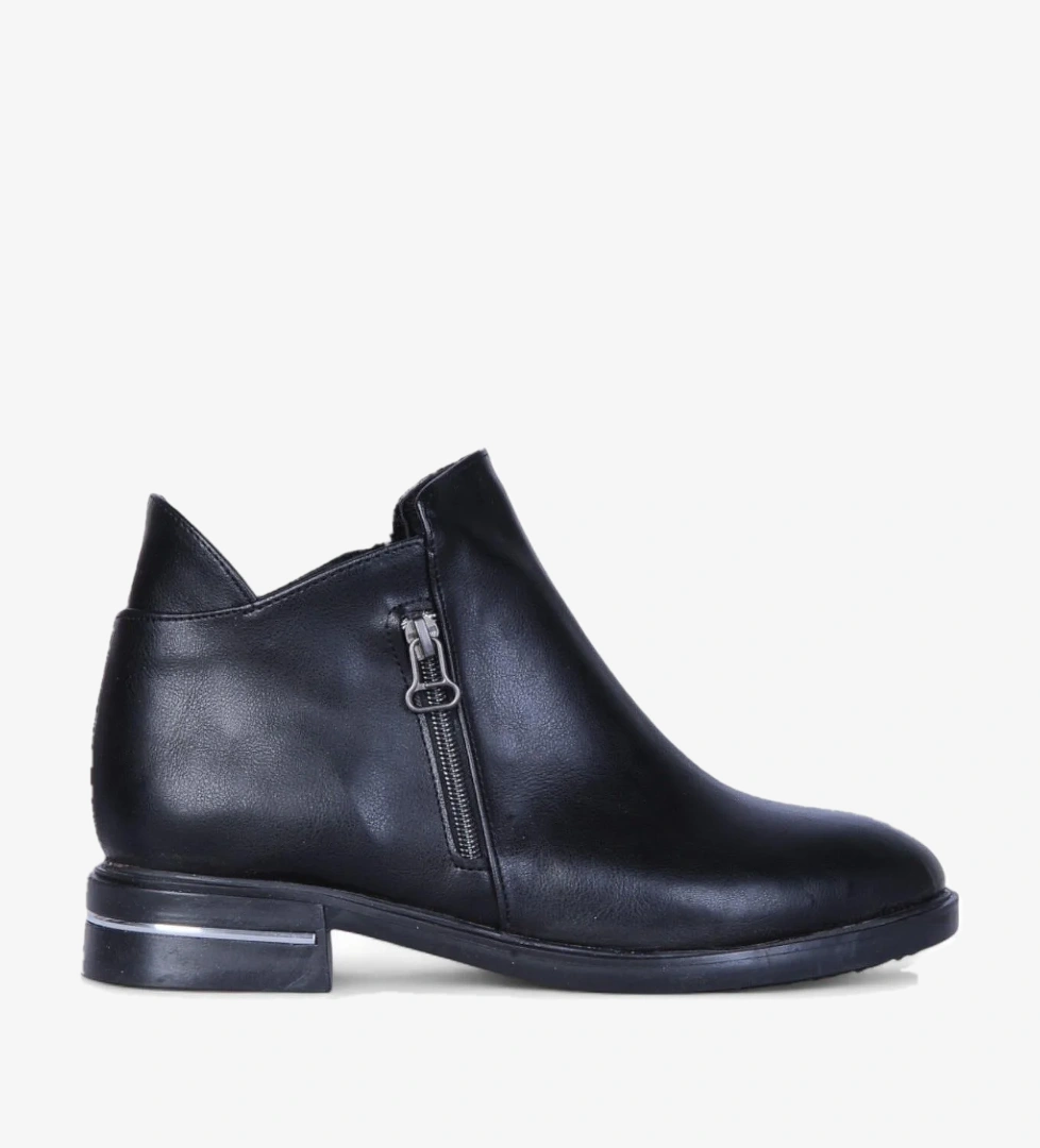 Ayakcenter By16 Cilt Siyah Ayışığı Kadın Düz Bot model görseli