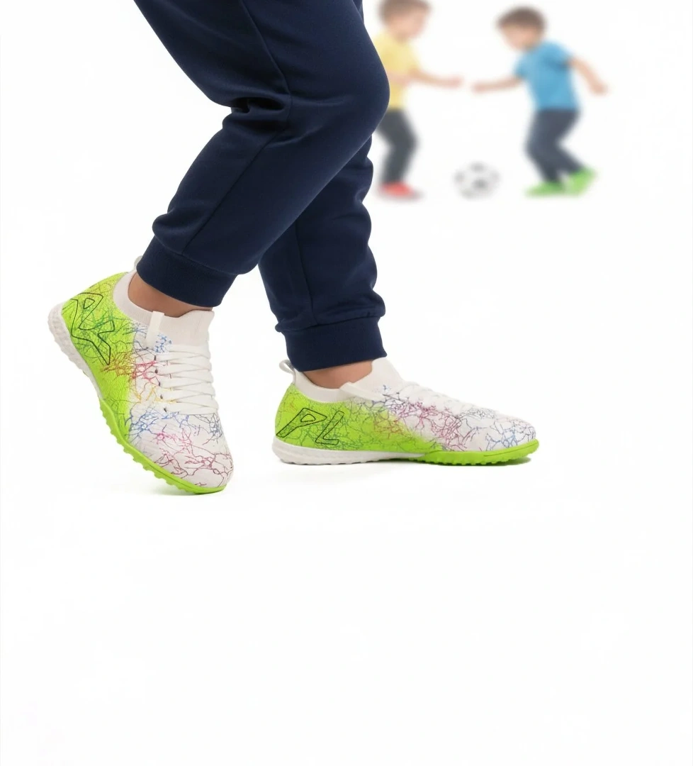 Beyaz Yeşil Bilekten Çoraplı Erkek Çocuk Halı Saha Ayakkabısı FH-252-153 F