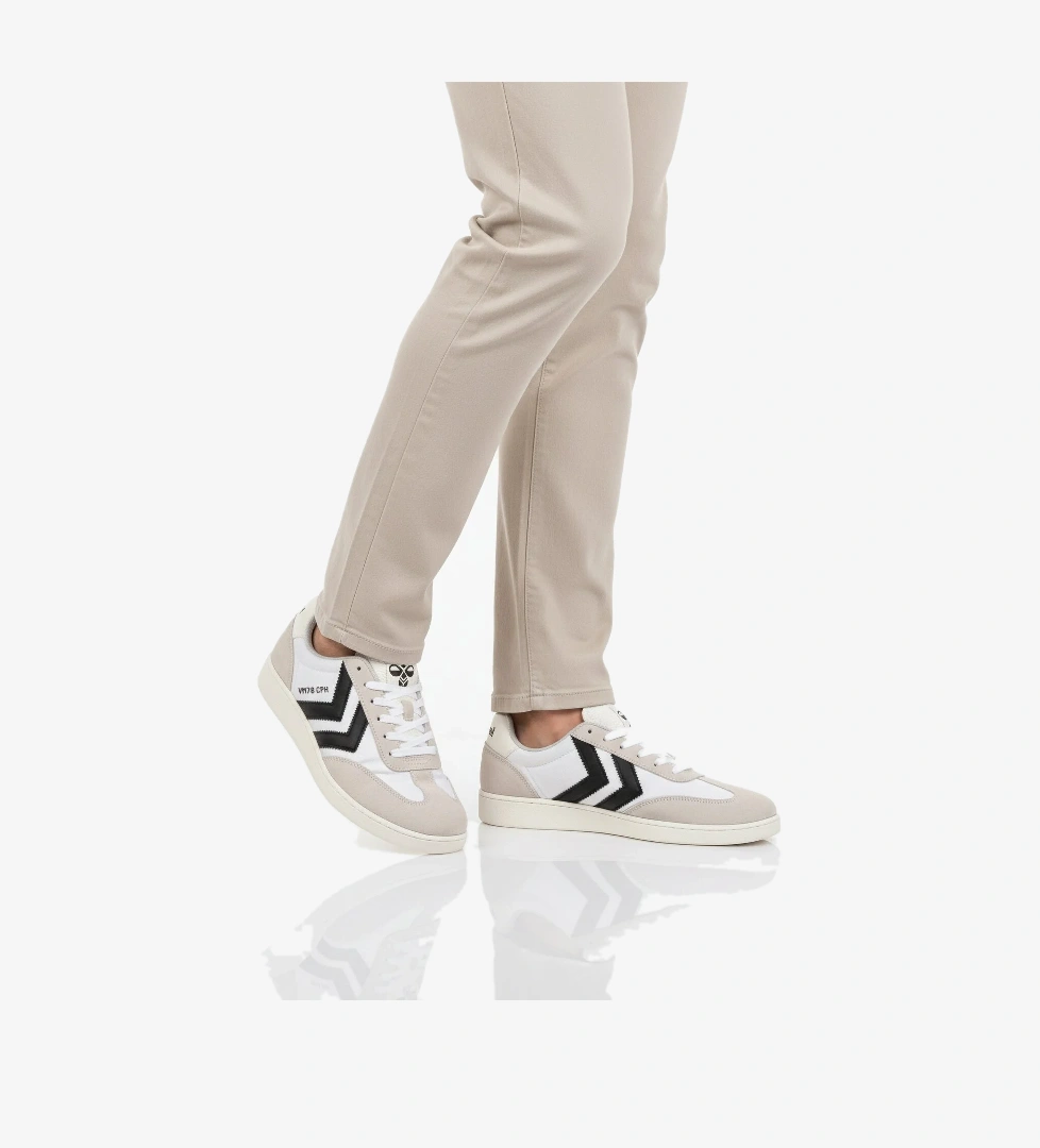 Hummel Siyah Beyaz Kaymaz Süet Detaylı Esnek Hafif Unisex Sneaker 227912 Vm78 Cph Rs model görseli