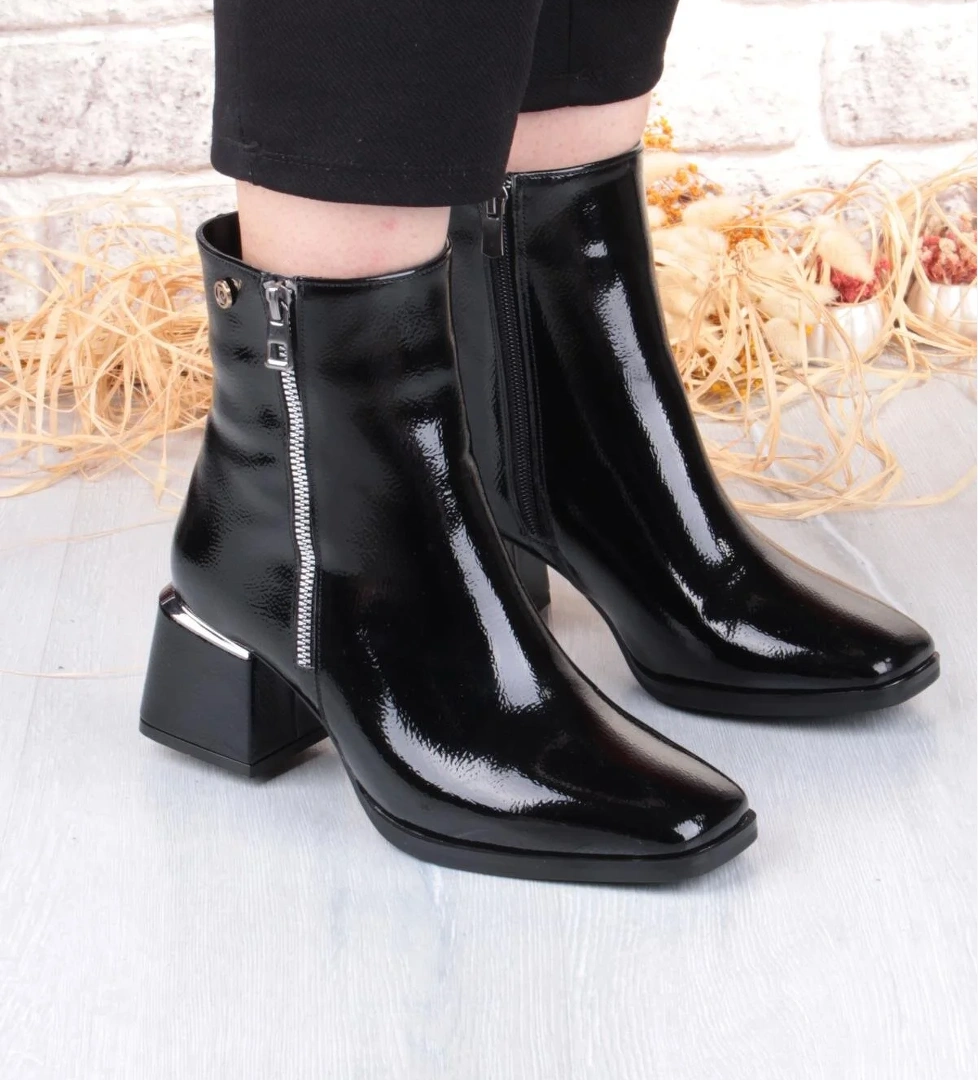 54971 Açma Kırışık Fermuar Detaylı Kalın Topuklu Kadın Bot - Görsel 1