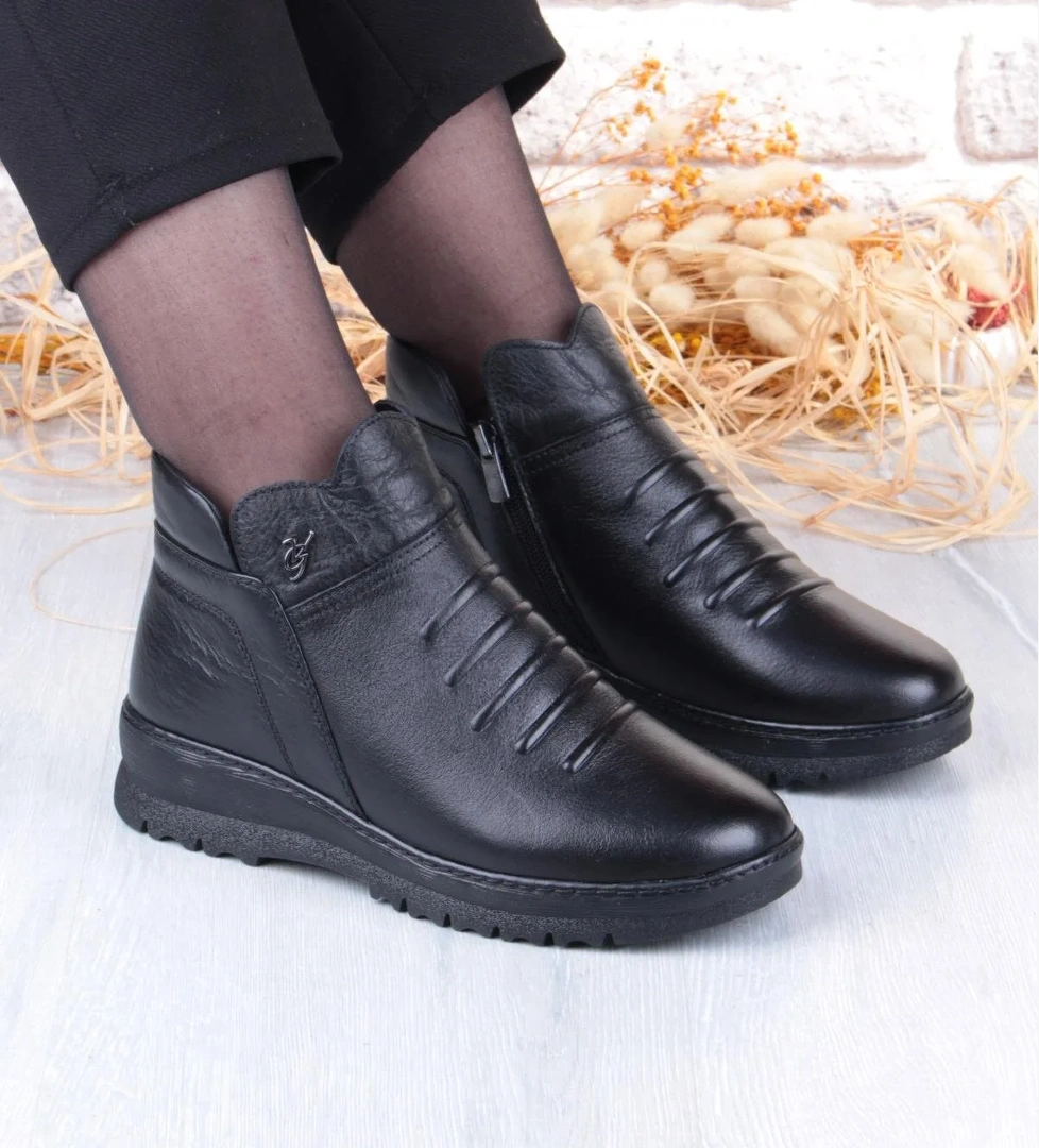 Pepita B001 Rahat Esnek Kaymaz Taban Yumuşak Hakiki Deri Kadın Bot model görseli