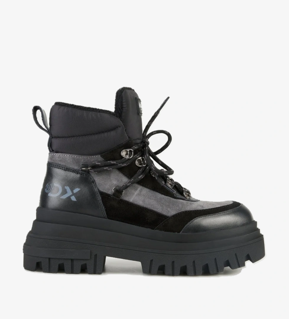 Discovery Expedition Siyah Kadın Outdoor Bot D-AVALON model görseli