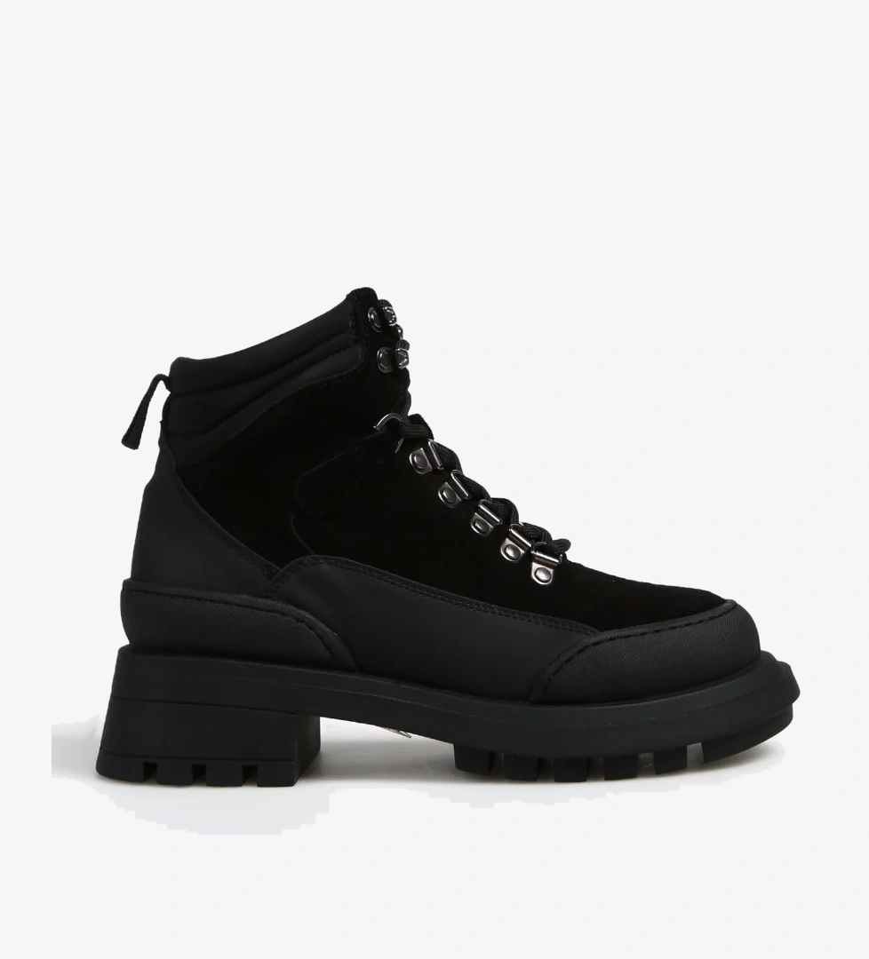 Discovery Expedition Siyah Kadın Outdoor Bot SANTONA model görseli