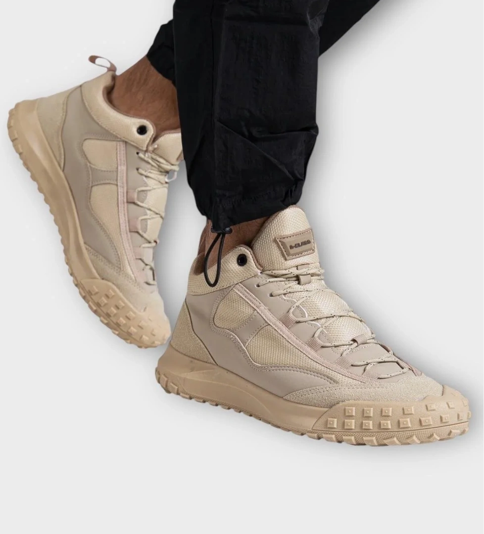 Liger Deri Görünümlü Erkek Trekking & Outdoor Bot Ayakkabı Si̇yah - model görseli