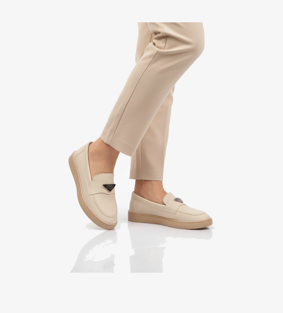 A Spor Aspor Bej Siyah Kadın Casual Ayakkabı model görseli