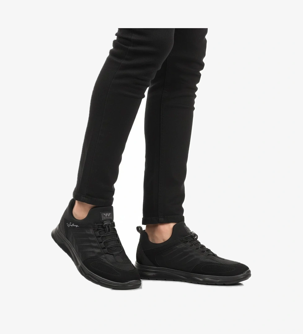 Siyah Lastik Bağcıklı Erkek Spor Ayakkabı