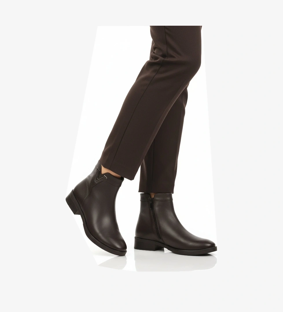 Ayakmod Siyah Kahve Hakiki Deri İçi Polarlı Kaymaz Kadın Bot 21893-1 Z model görseli