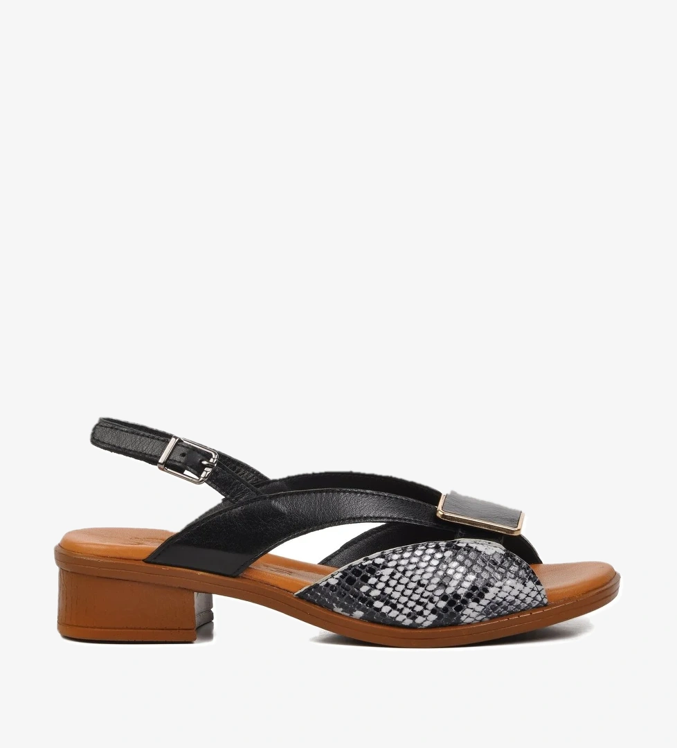 Venüs Siyah Kadın Düz Sandalet model görseli