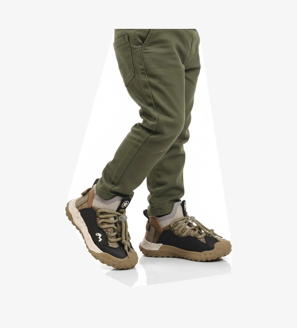 Marcomen Siyah Bağcıklı Hafif Esnek Kaymaz Erkek Çocuk Spor Ayakkabı 22675 F model görseli