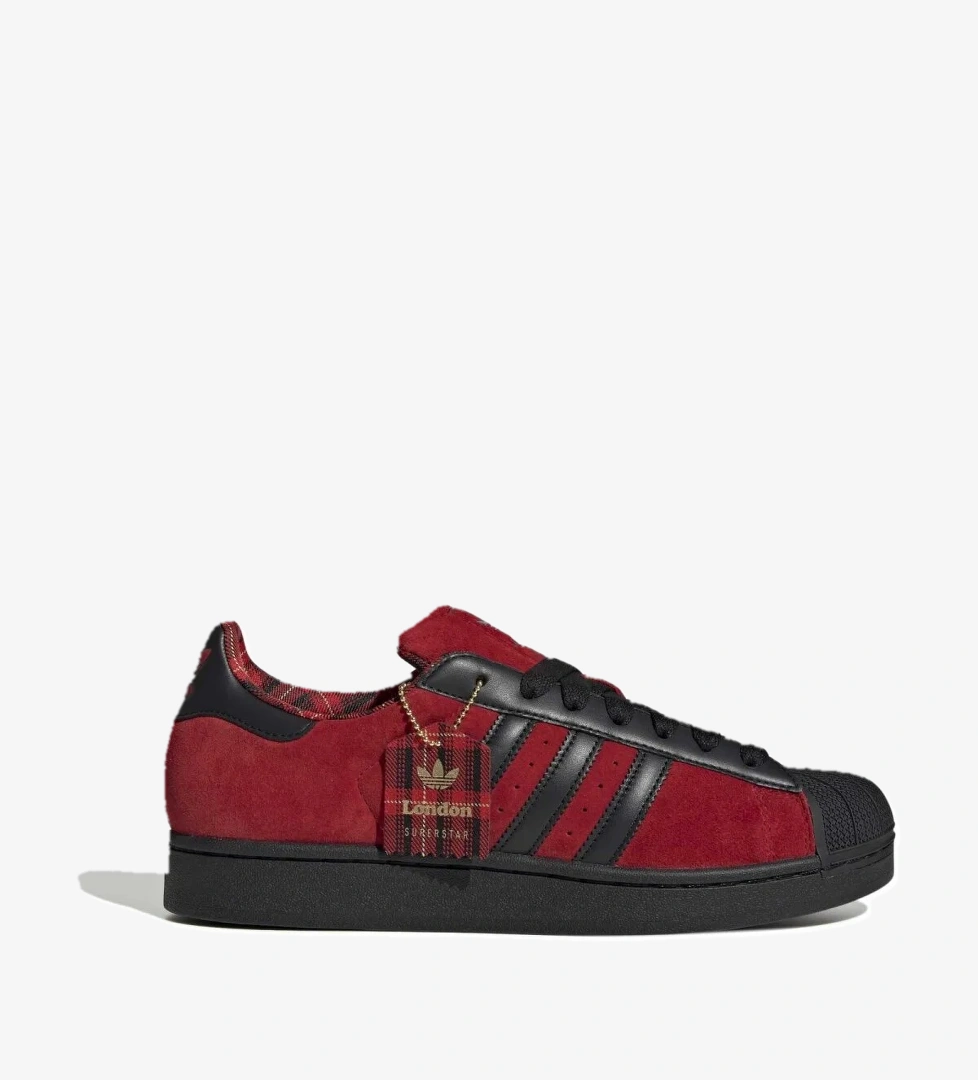 Adidas SUPERSTAR II model görseli