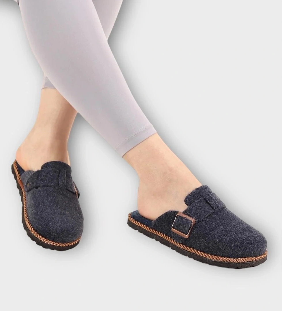 Tokalı Keçe Kumaşlı Ev Terliği LACİVERT