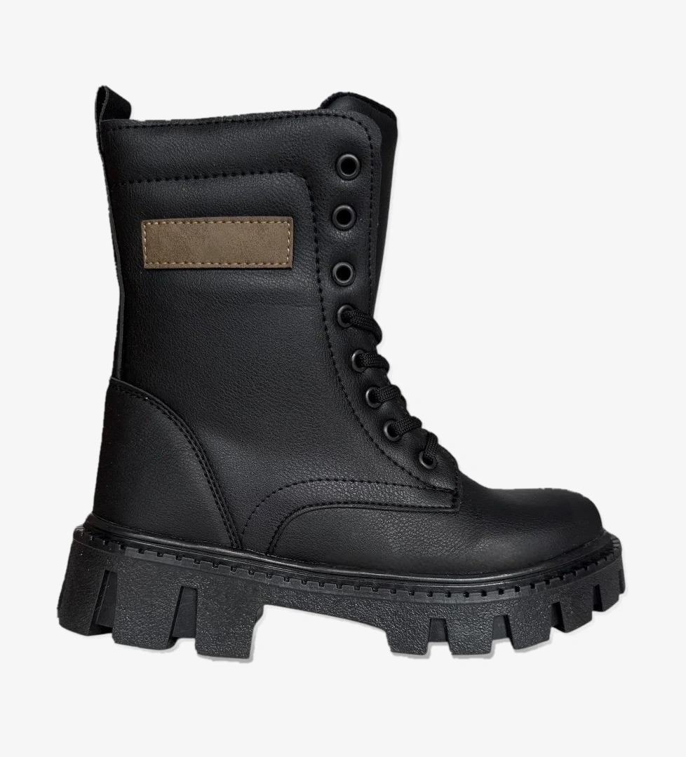 Liger Kışlık Bağcıklı Fermuarlı Uzun Kadın Bot Si̇yah Bej model görseli