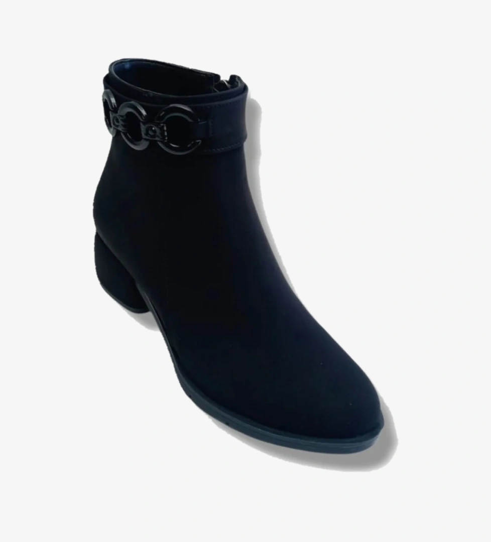 Erbay 536-26 Yağlı Deri Anatomik Halka Zincir Toka Kalın Topuk Kadın Bot model görseli