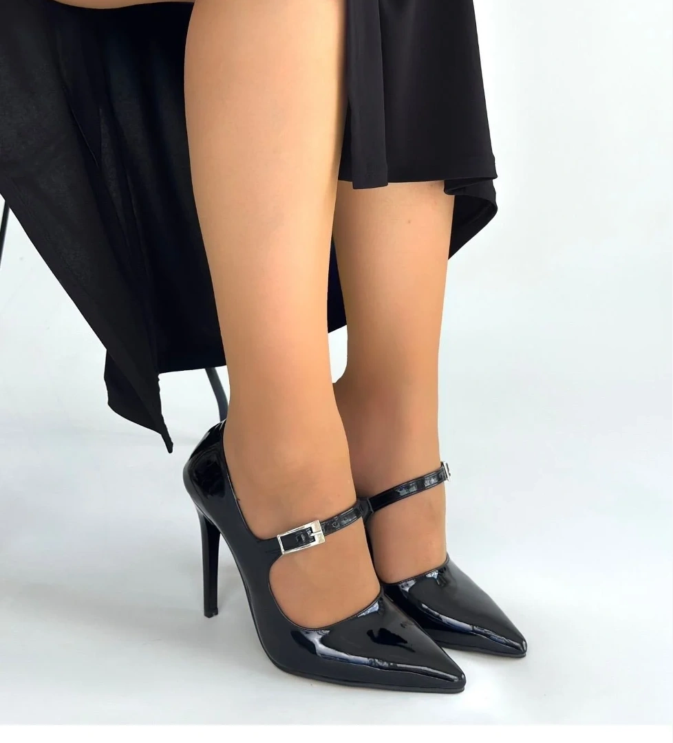 Siyah Rugan Kadın Stiletto Ayakkabı