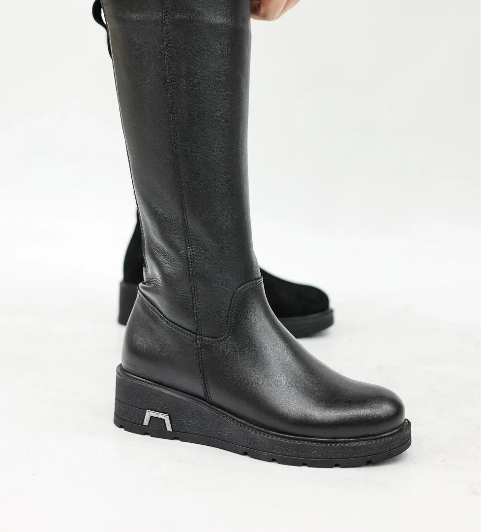 Fast Step Hakiki Deri Kürklü Kadın Klasik Çizme 124KZA2314DL model görseli